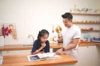 Sử dụng sữa tươi tăng sức đề kháng cho trẻ nhỏ có lợi hay hại?